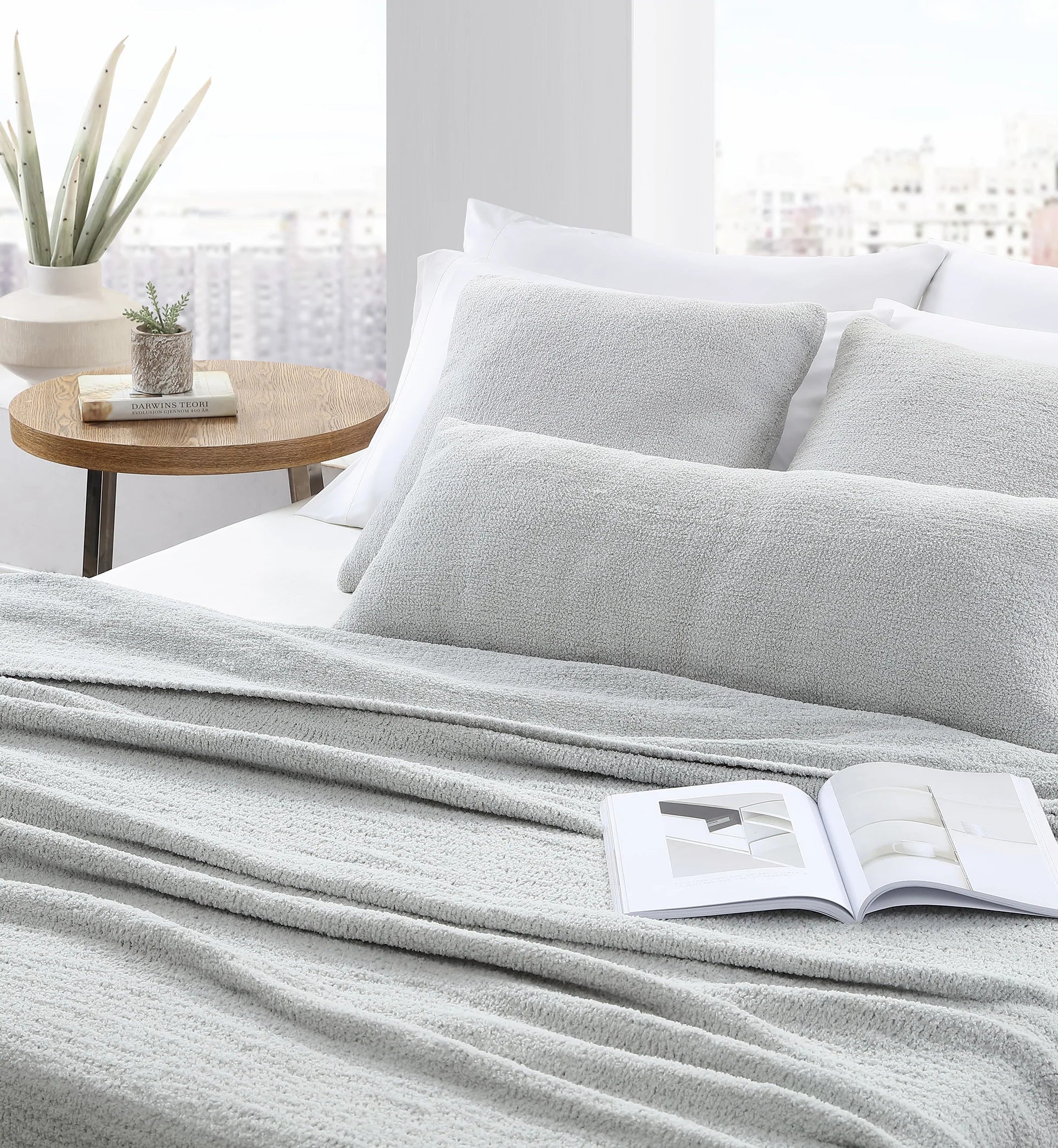 When to Replace Bedding Accessories