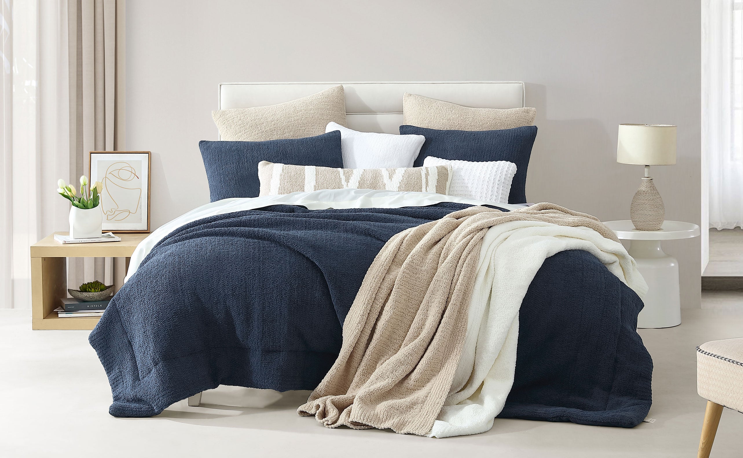 The Art of Layering: How to Style Your Bed with Throws and Blankets