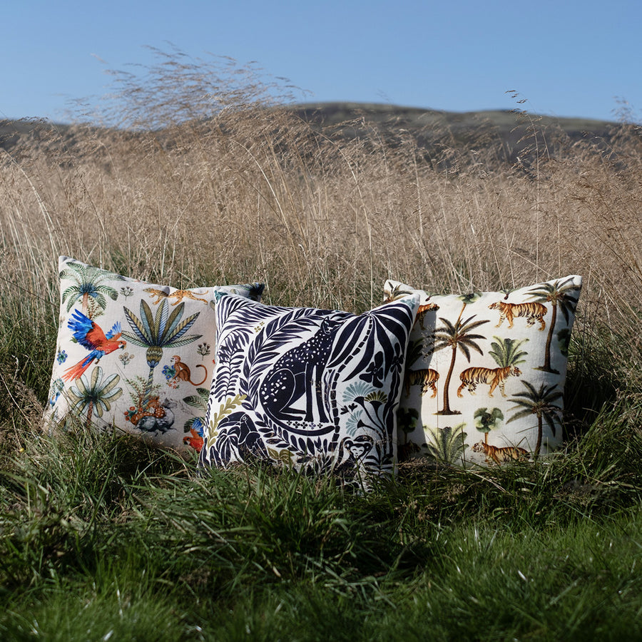 Sunday-Citizen_Decorate-Palms-Throw-Pillow_Cardamon Seeds
