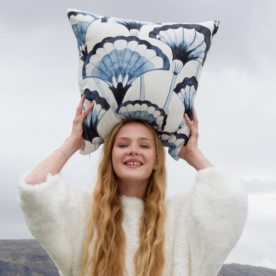 Pampas_Pillow_Baritone Blue