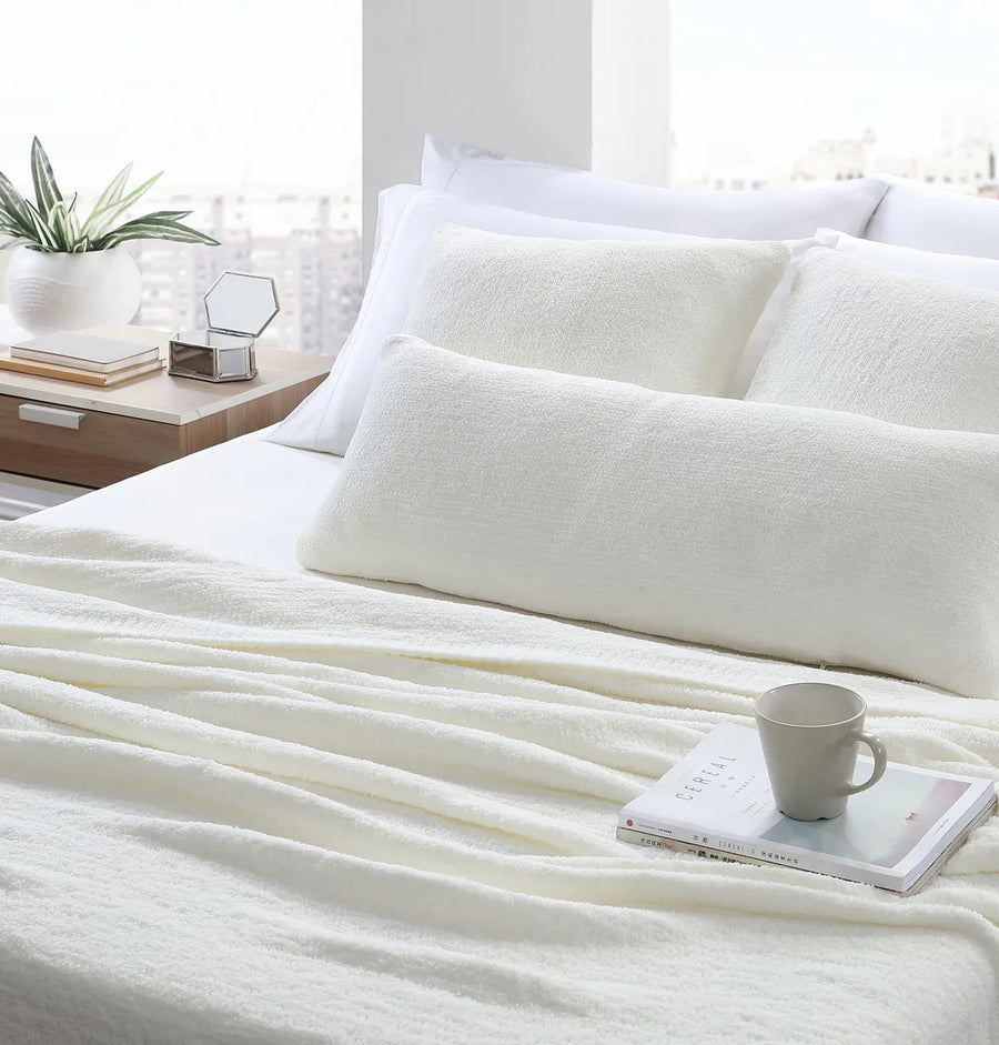 Snug Bed Blanket Off White