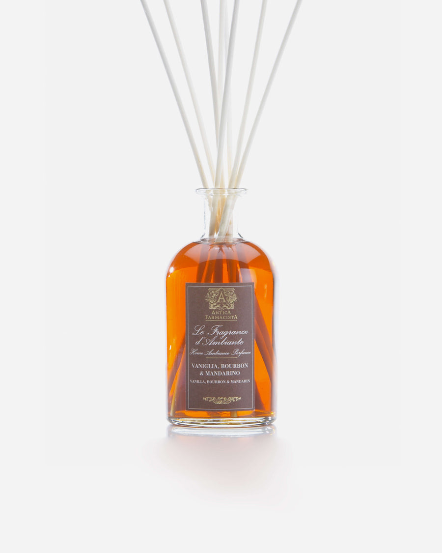 Diffuser w/reeds: Vanilla, Bourbon, & Mandarin