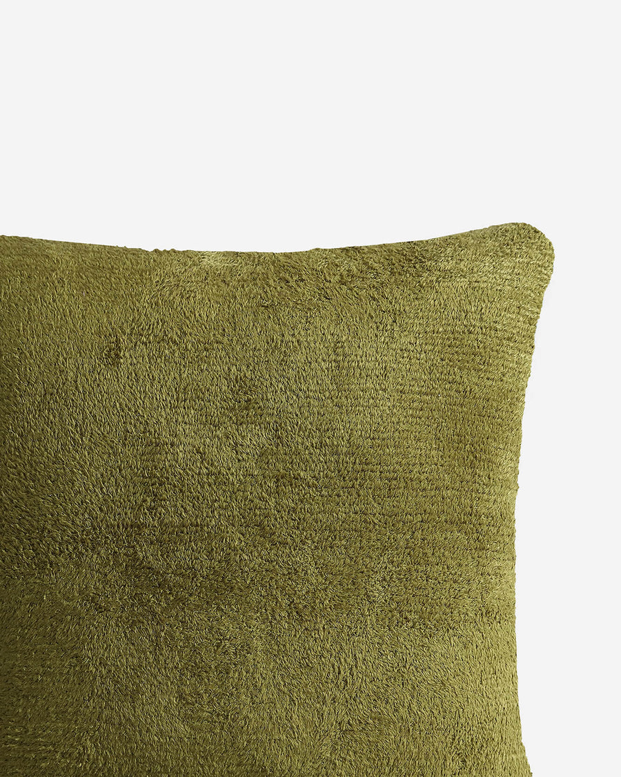 Cloud-Silque_Throw-Pillow Cardamon Seed