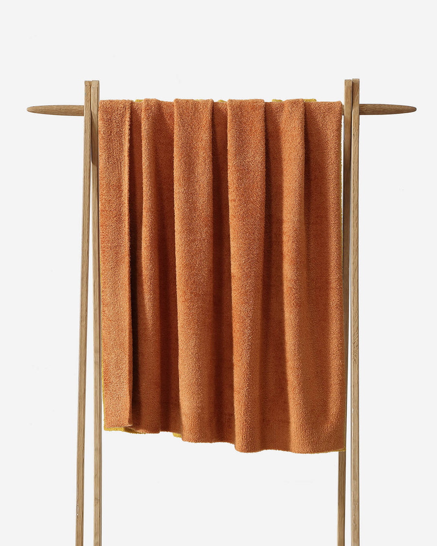 Sunday-Citizen_Cloud-Silque_Throw Raw Sienna