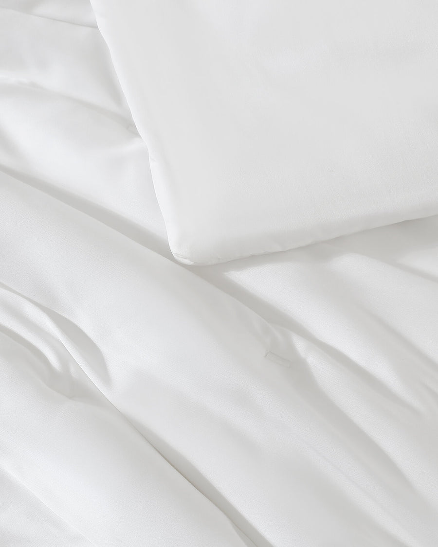 Silky Lyocell Stitch Comforter Clear White