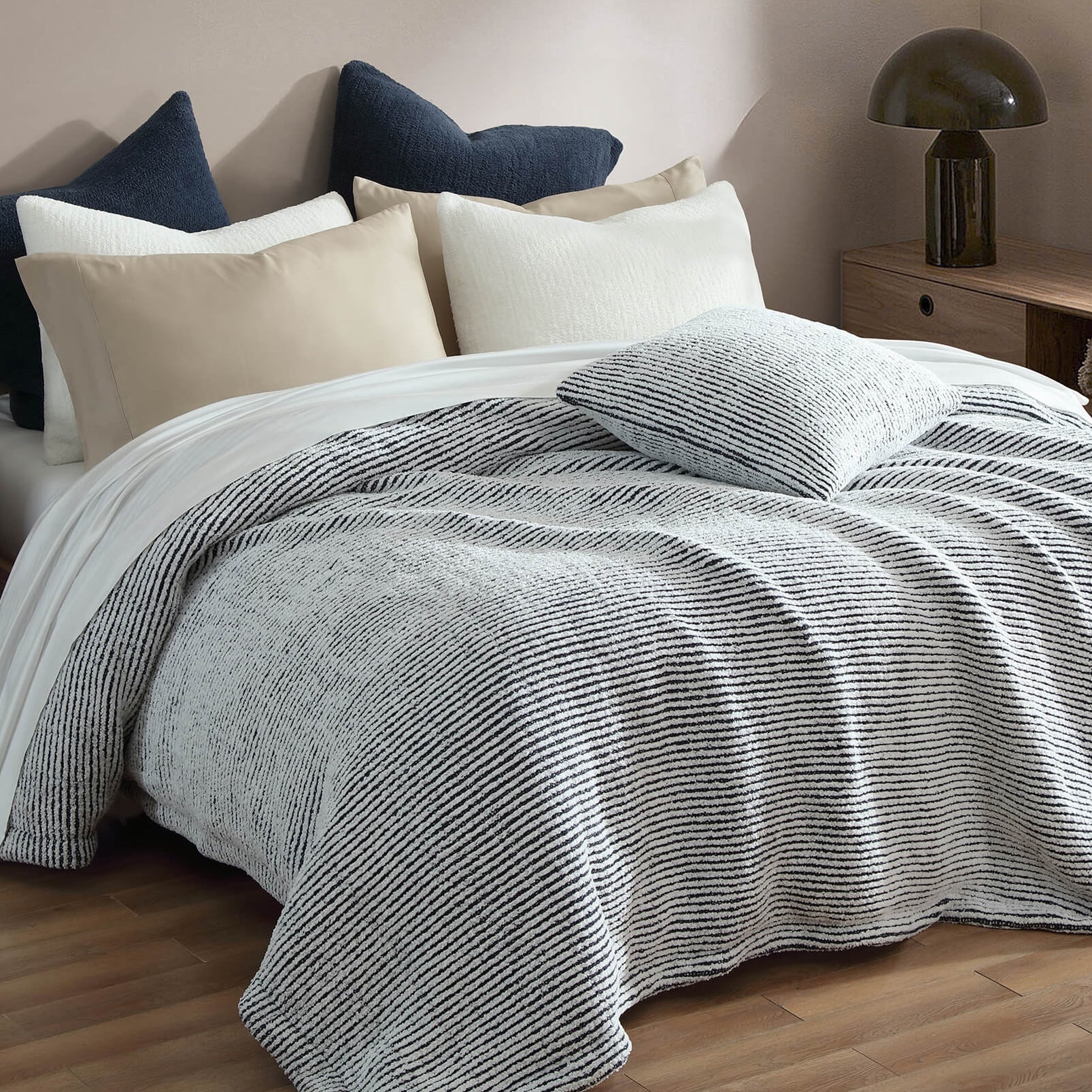 Two-toned Ribbed Snug Luxury Bedding Collection | Sunday Citizen