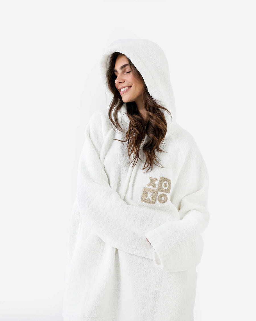 XO Checkerboard Snug Blanket Hoodie Off White - Sahara Tan