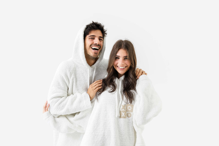 XO Checkerboard Snug Blanket Hoodie Off White - Sahara Tan