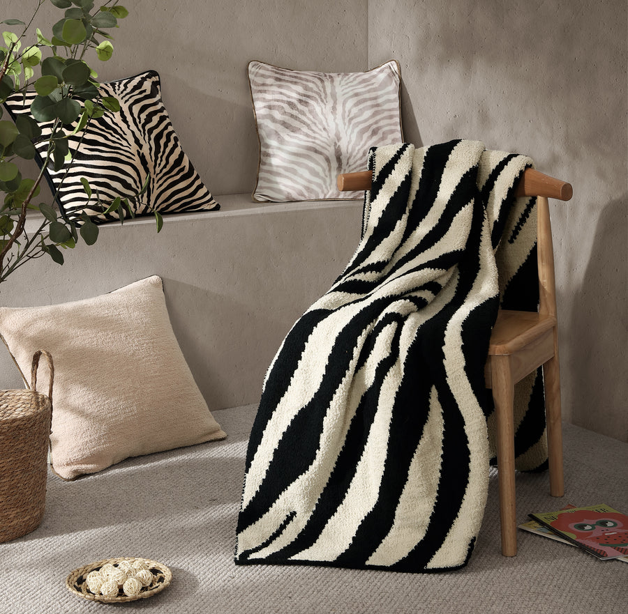 Zebra Throw Black - Turtledove