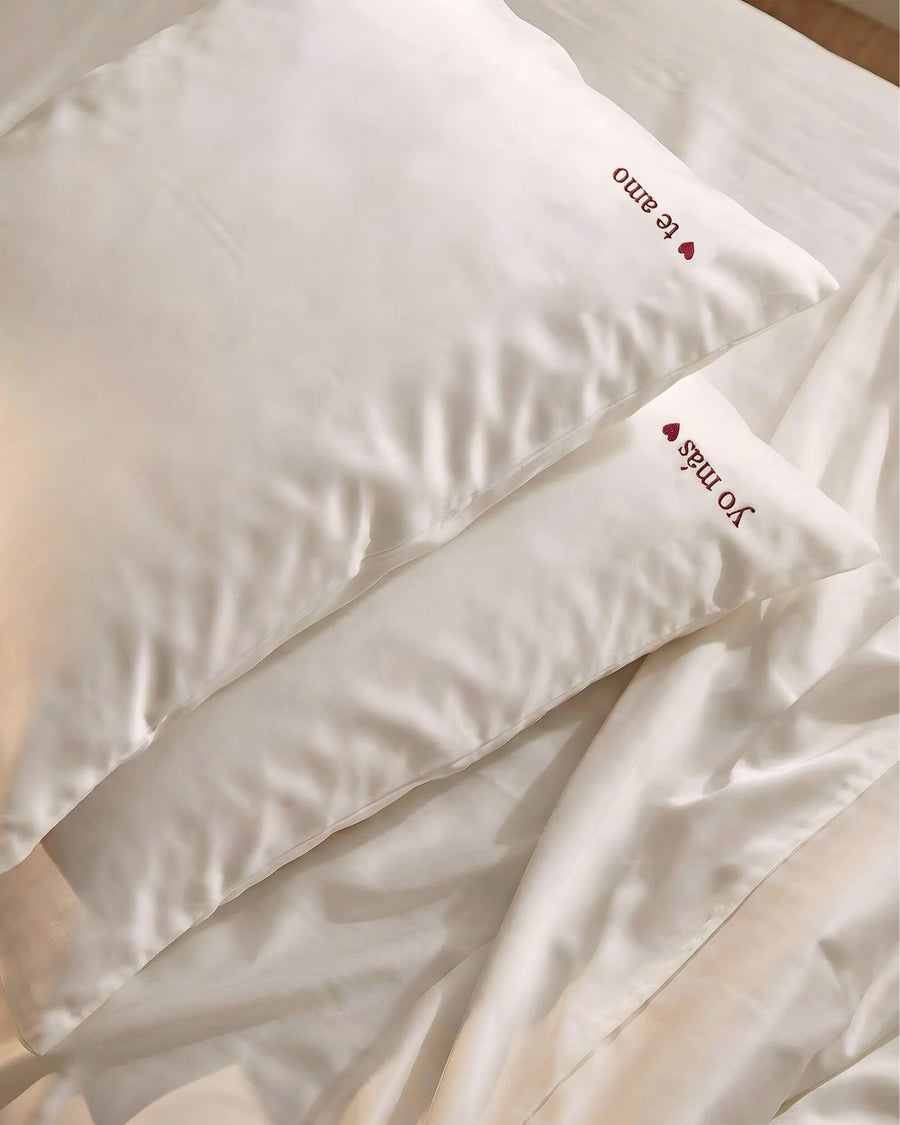 Sunday-Citizen_Te-Amo-Bamboo-Pillowcase White - Fig