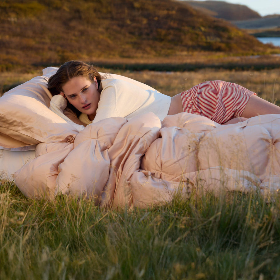 Premium Bamboo Bubble Comforter Blush