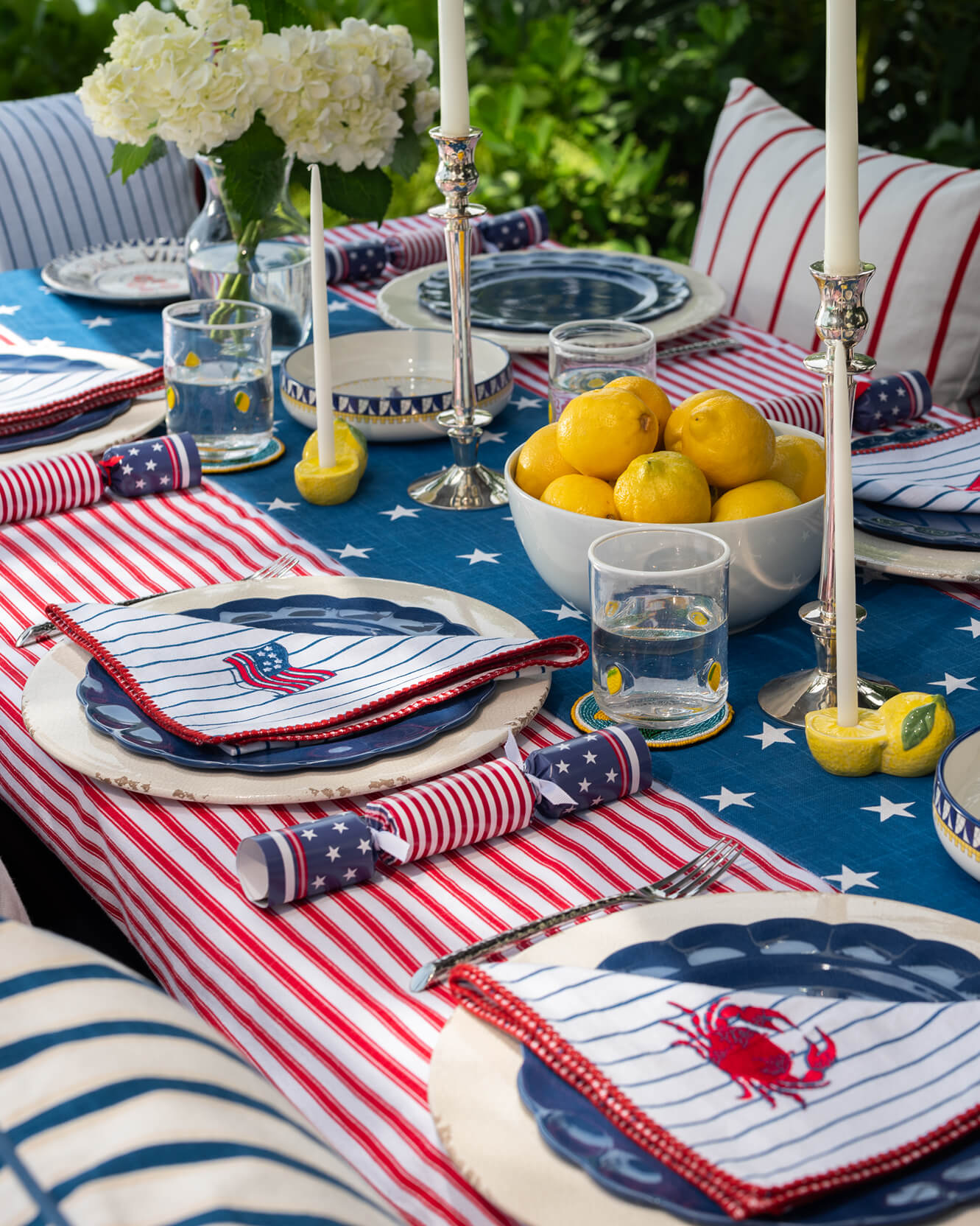 Sunday Citizen Coastal Americana Tablecloth in Red - Off White