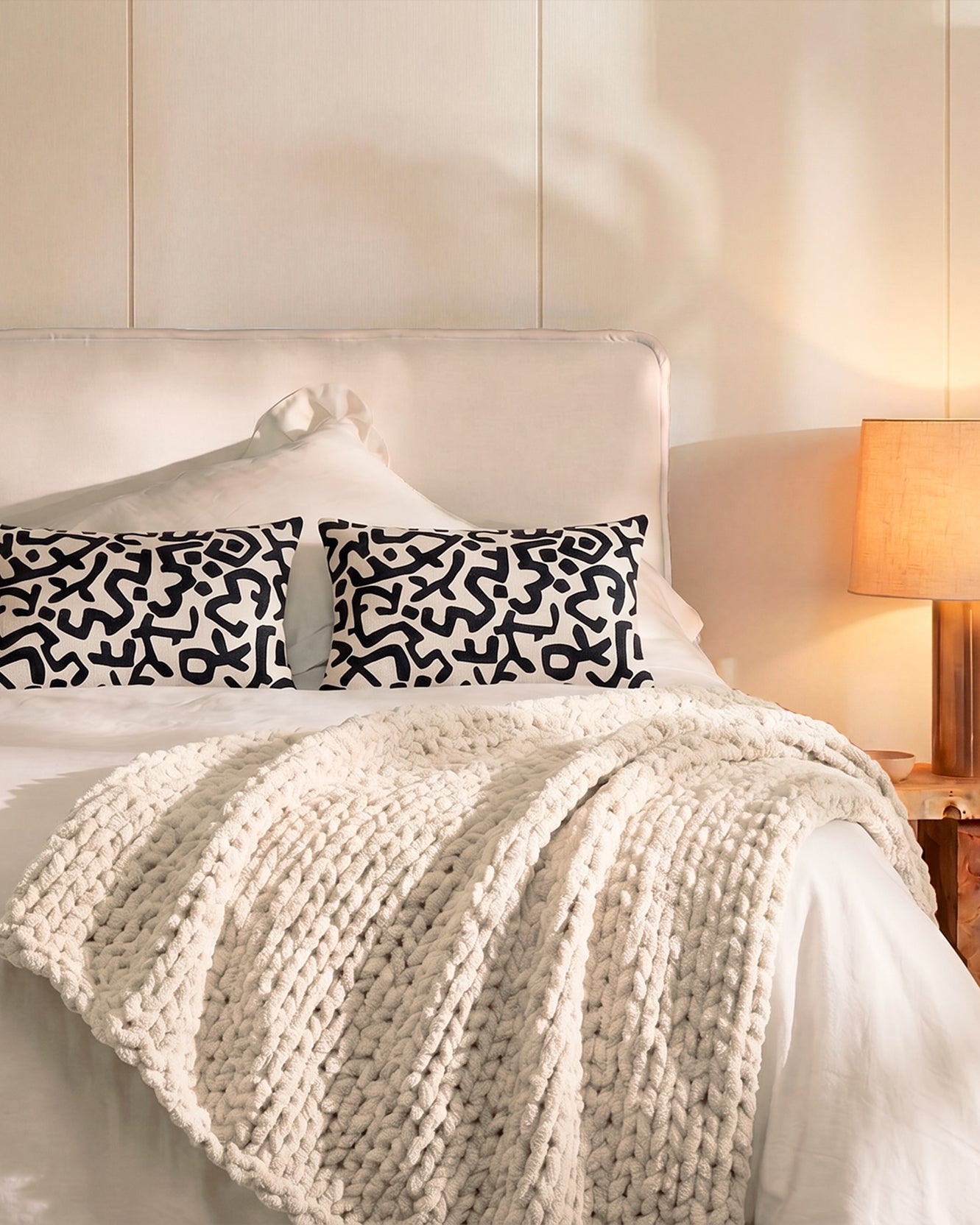 Sunday Citizen Maya Pillow and Snug Chunky Knit Throw in Off White