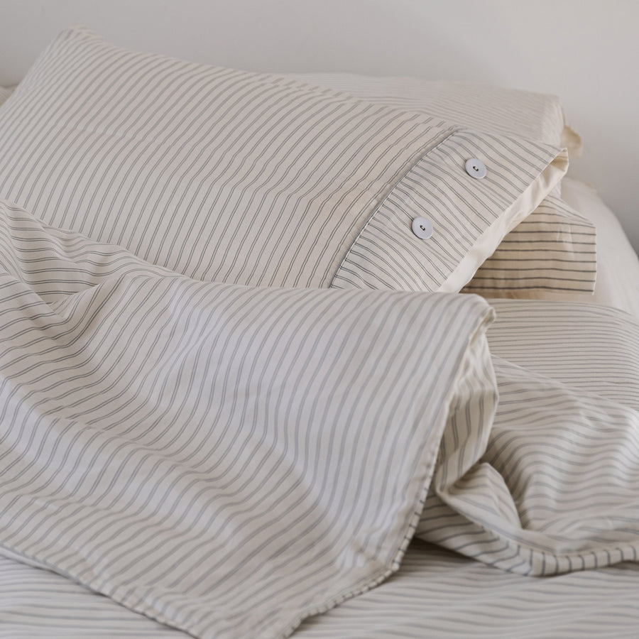 Sunday Citizen Perla Cotton Sateen Duvet Cover in White - Cloud Grey