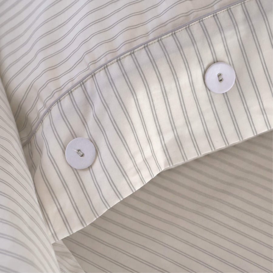 Sunday Citizen Perla Cotton Sateen Pillowcase in White - Cloud Grey