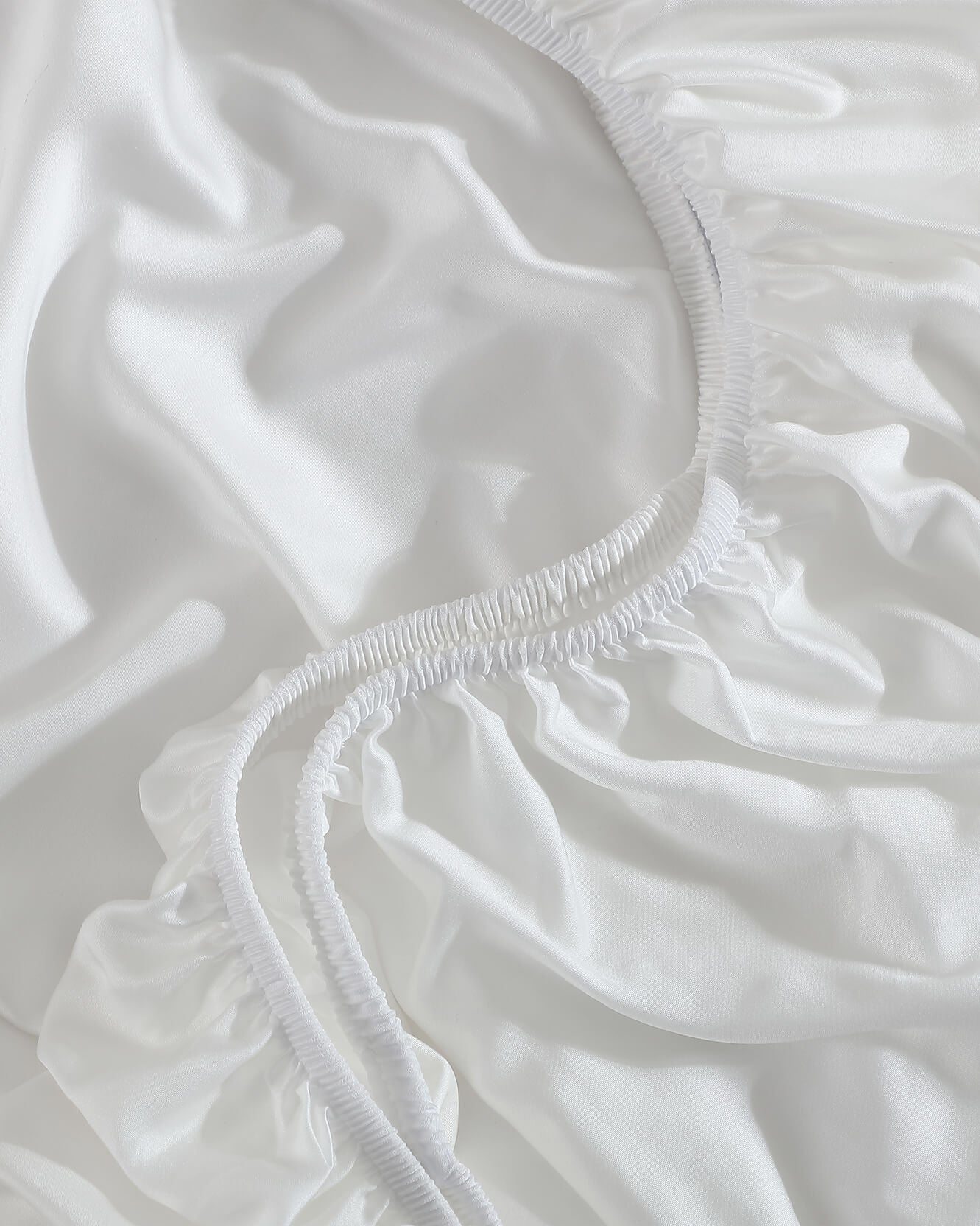 Sunday Citizen Porto Cooling Lumiere Fitted Sheet in White - Midnight