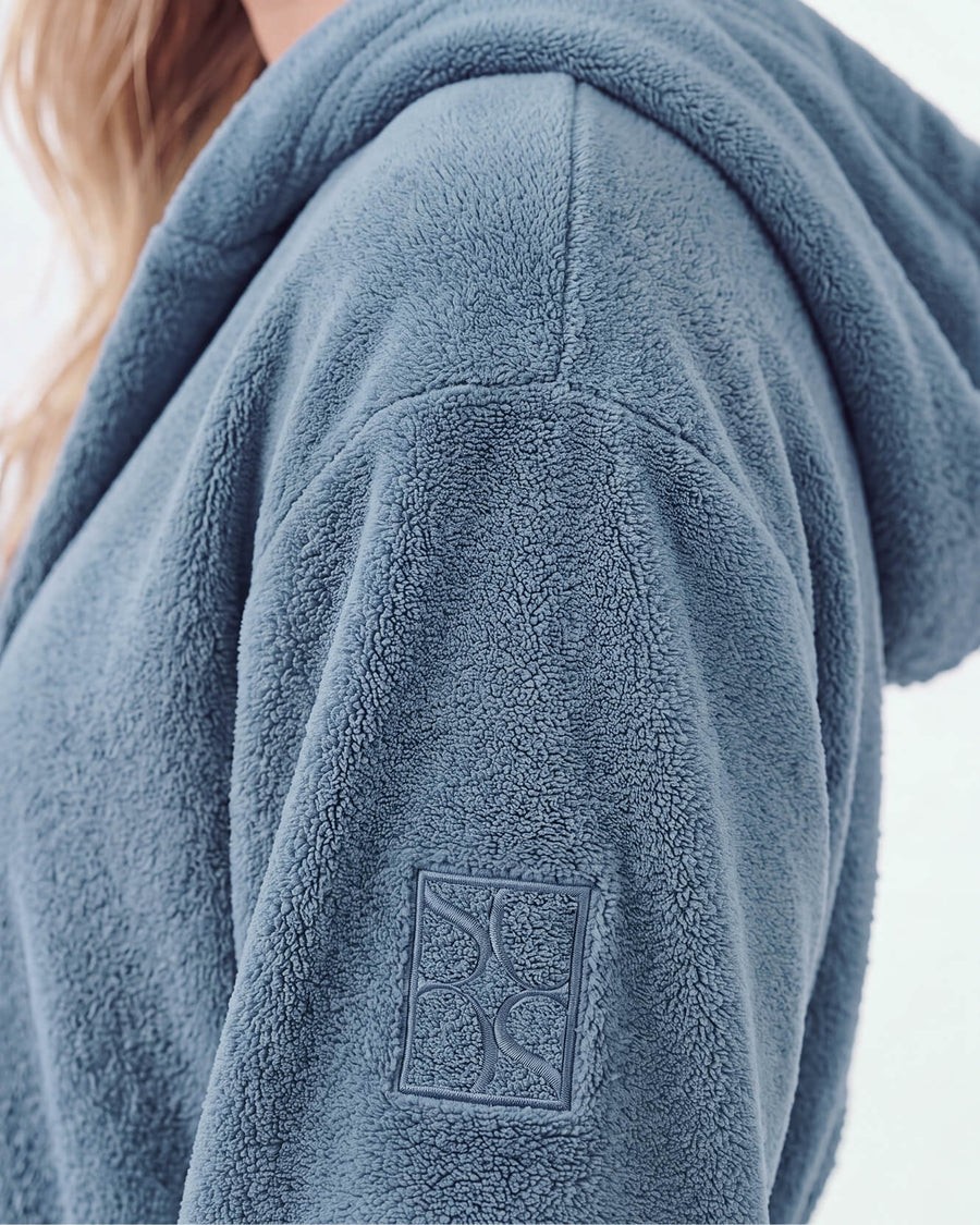 Snug Lite Cropped Hoodie Antique Blue