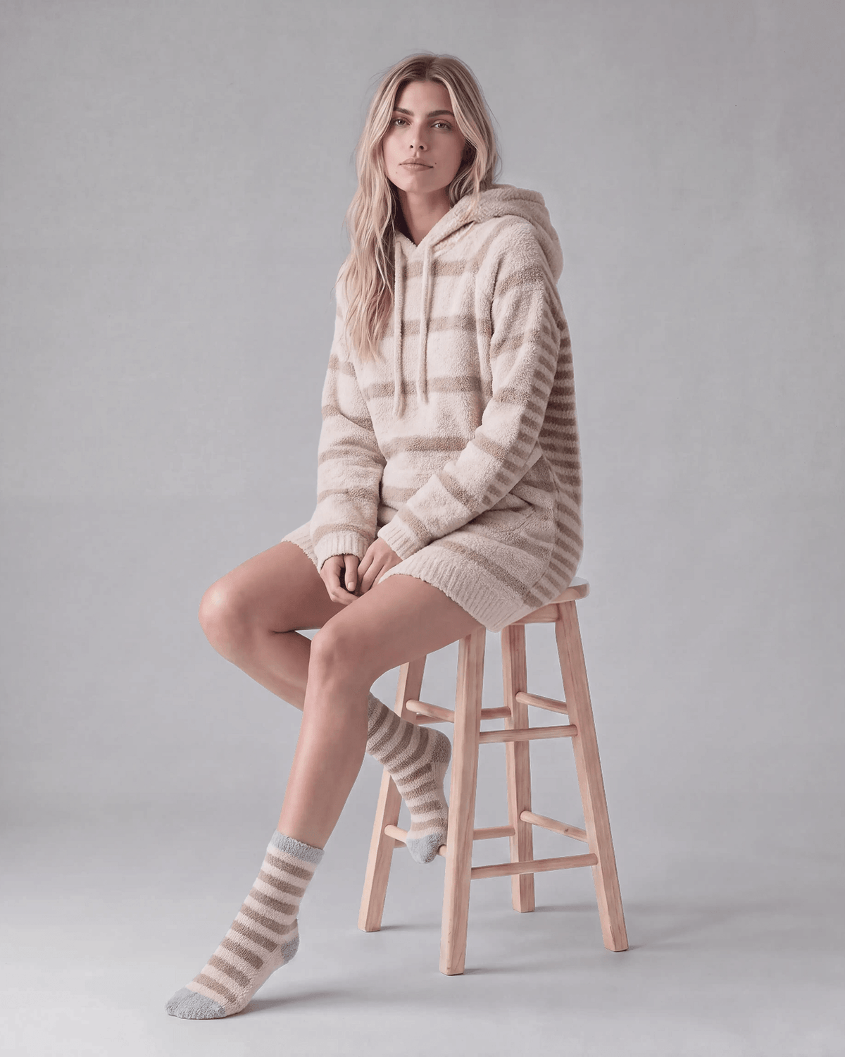 Snug Striped Blanket Hoodie + Socks Bundle Sahara Tan - Cloud Grey
