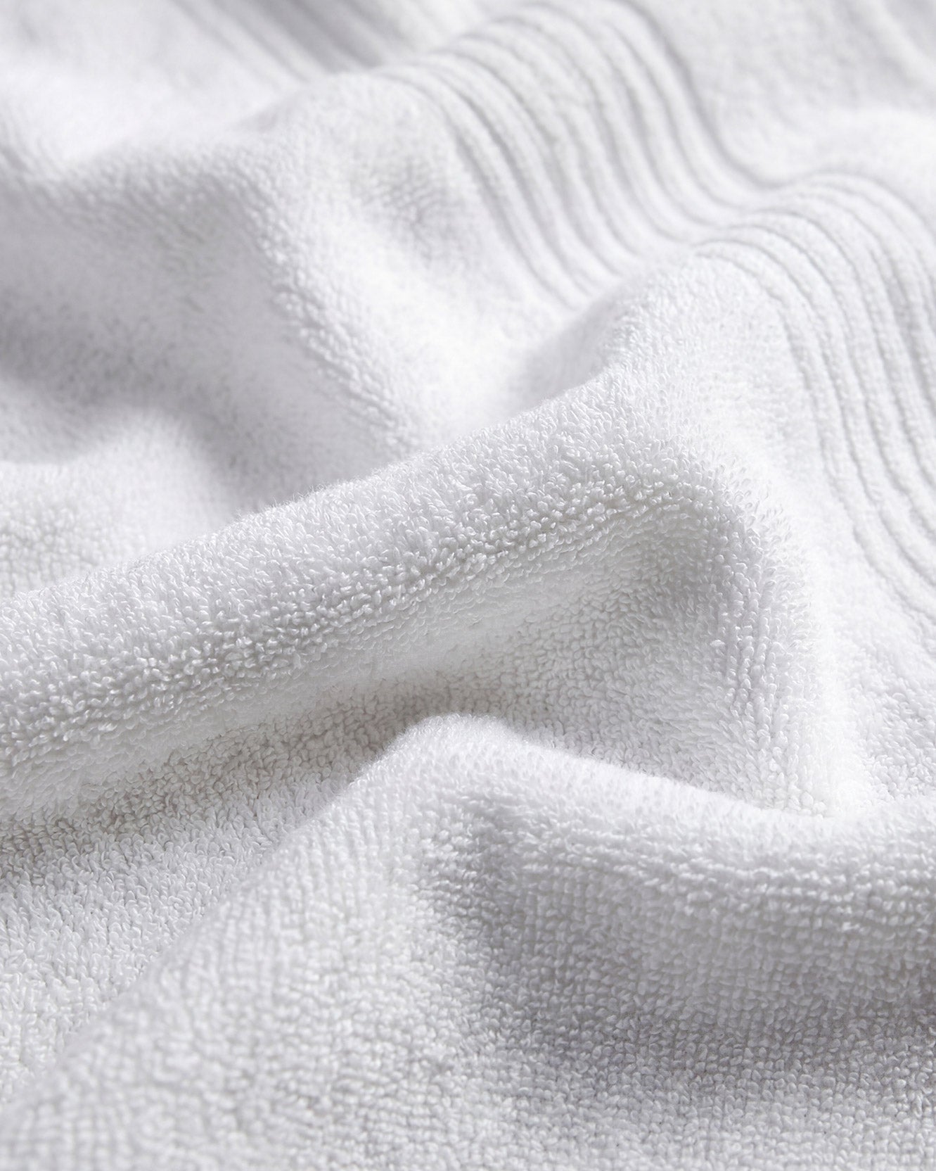 Sunday Citizen Spa Cotton Towel Set in Clear White close-up of soft fabric texture
