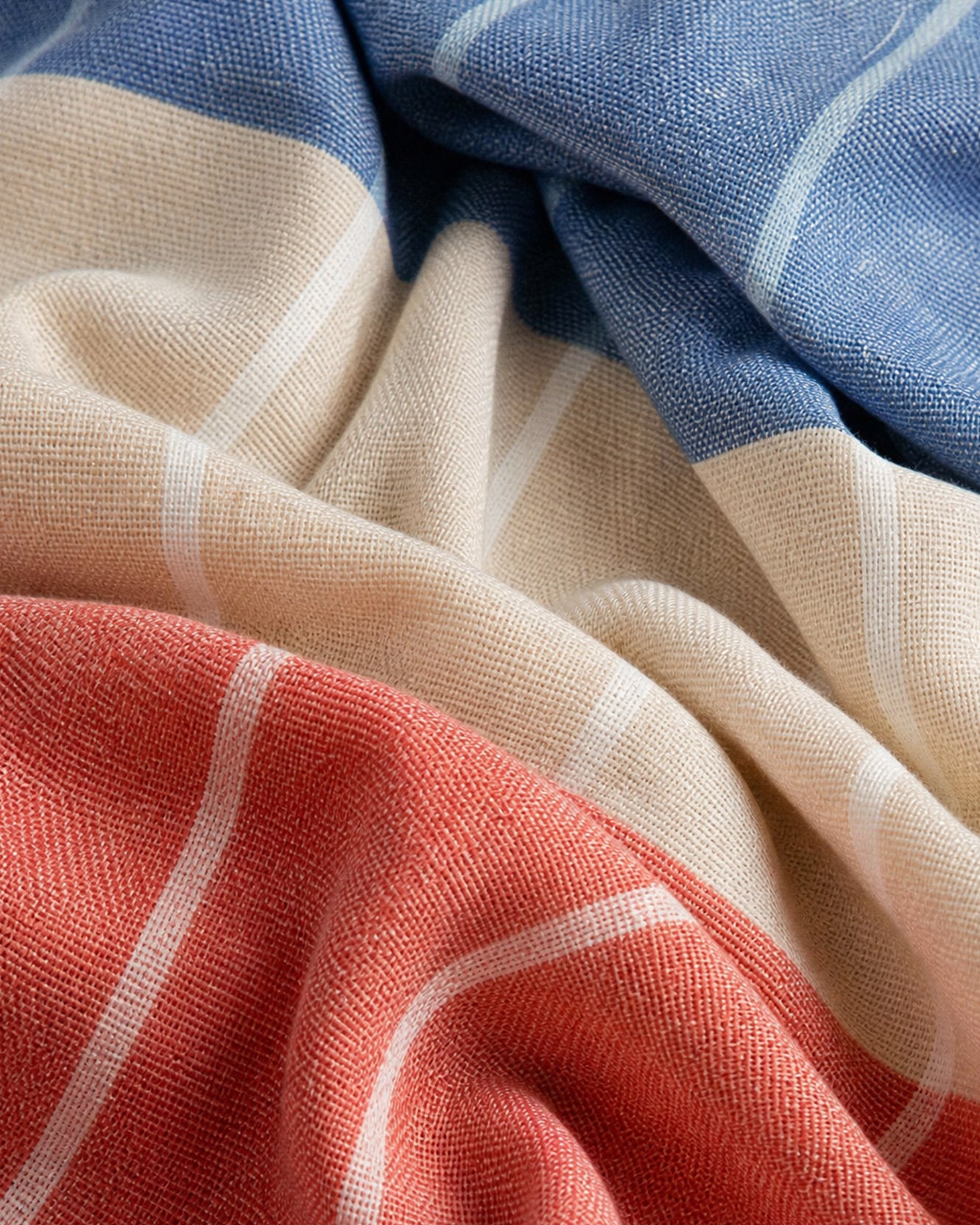 Spritz Reversible Lightweight Beach Blanket Off White - Sahara Tan