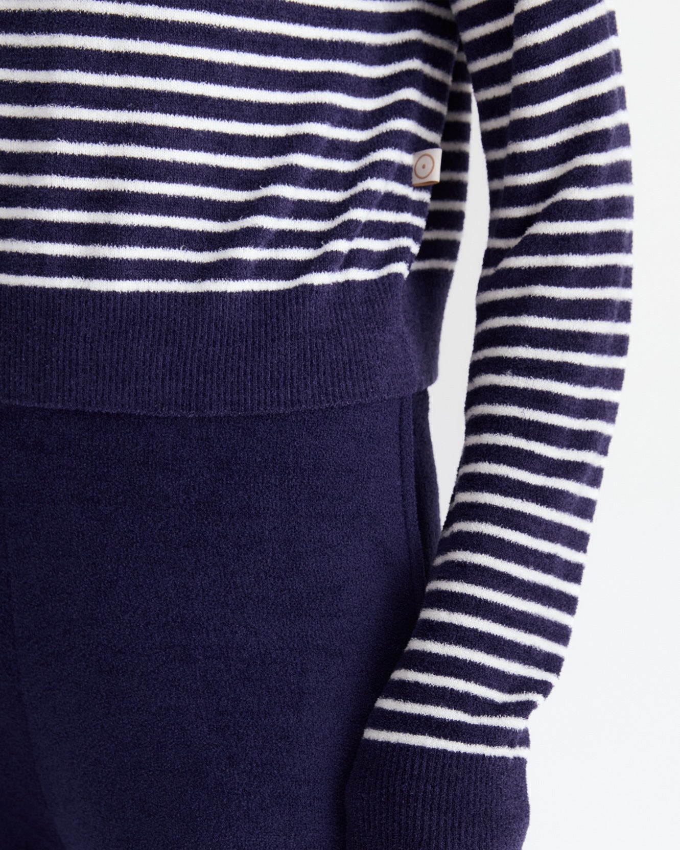 Sunday Citizen Striped Cloud Cool Light Cropped Sweater Off White - Marine Blue