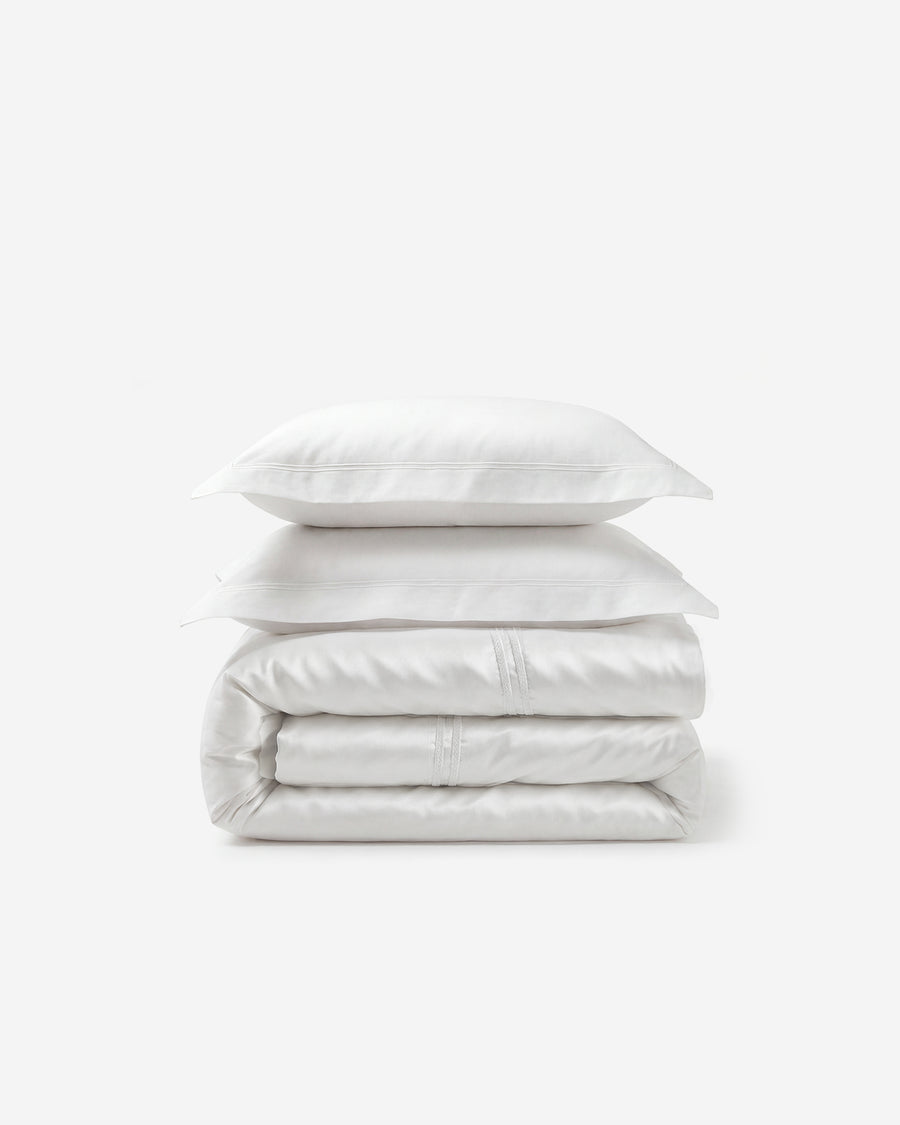 Sunday Citizen Luce Cotton Sateen Duvet Cover Bundle in White
