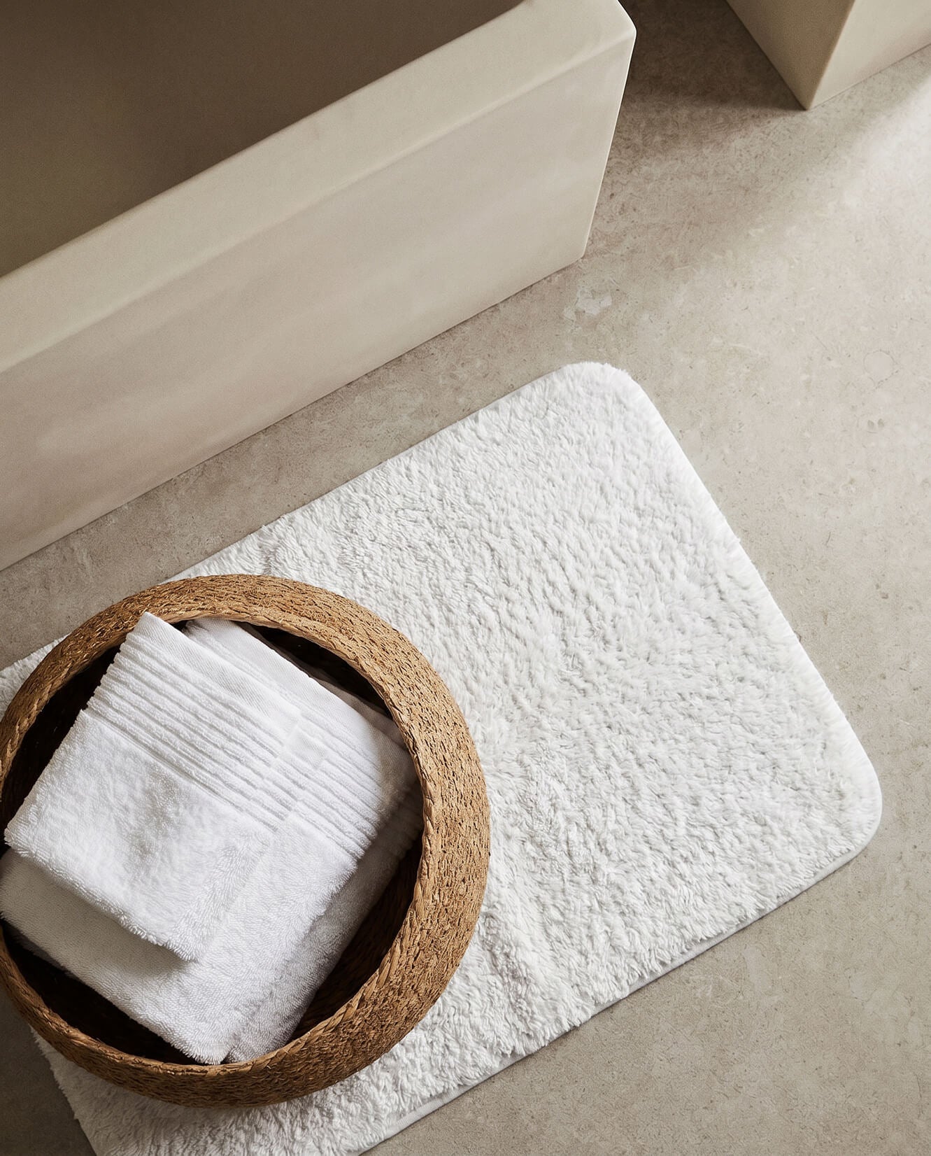 Sunday Citizen Spa Cotton Towel Set in Clear White