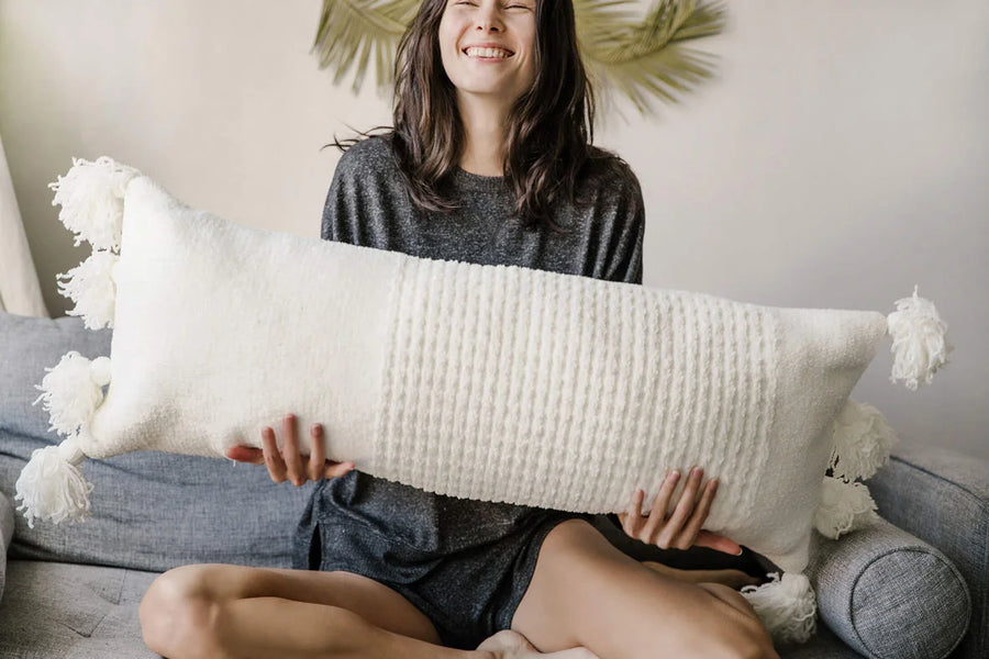 Here's Why You Should Opt For A Lumbar Pillow – Sunday Citizen