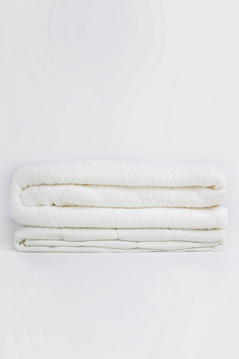 Snug Crystal Weighted Blanket Off White