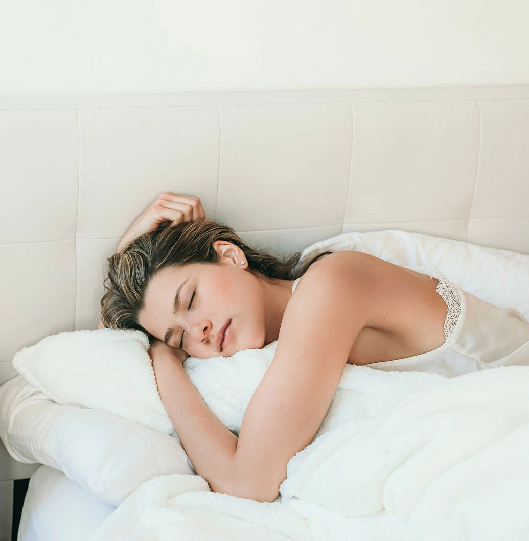 Sunday Citizen Snug Weighted Blanket - Thumbnail 2