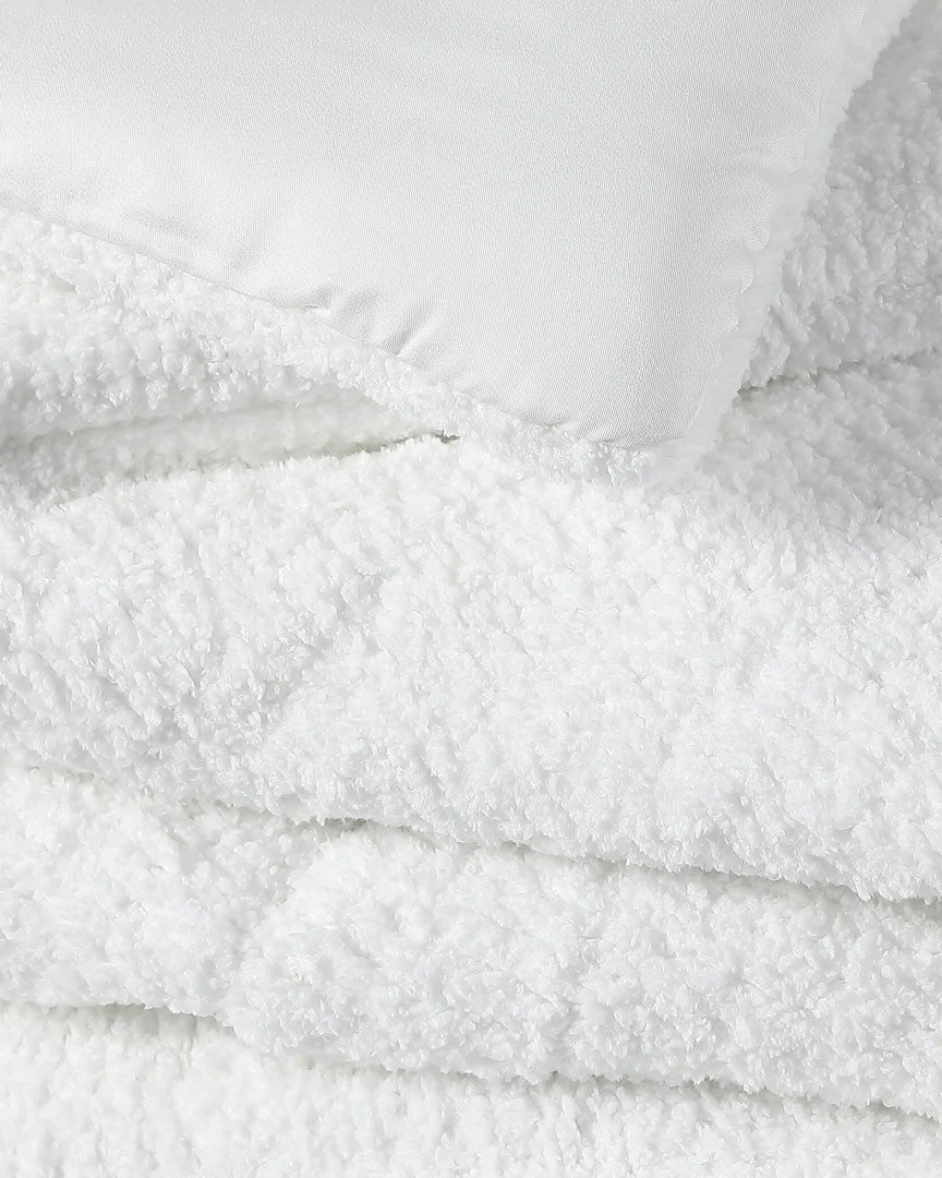 Snug Quilted Comforter Off White