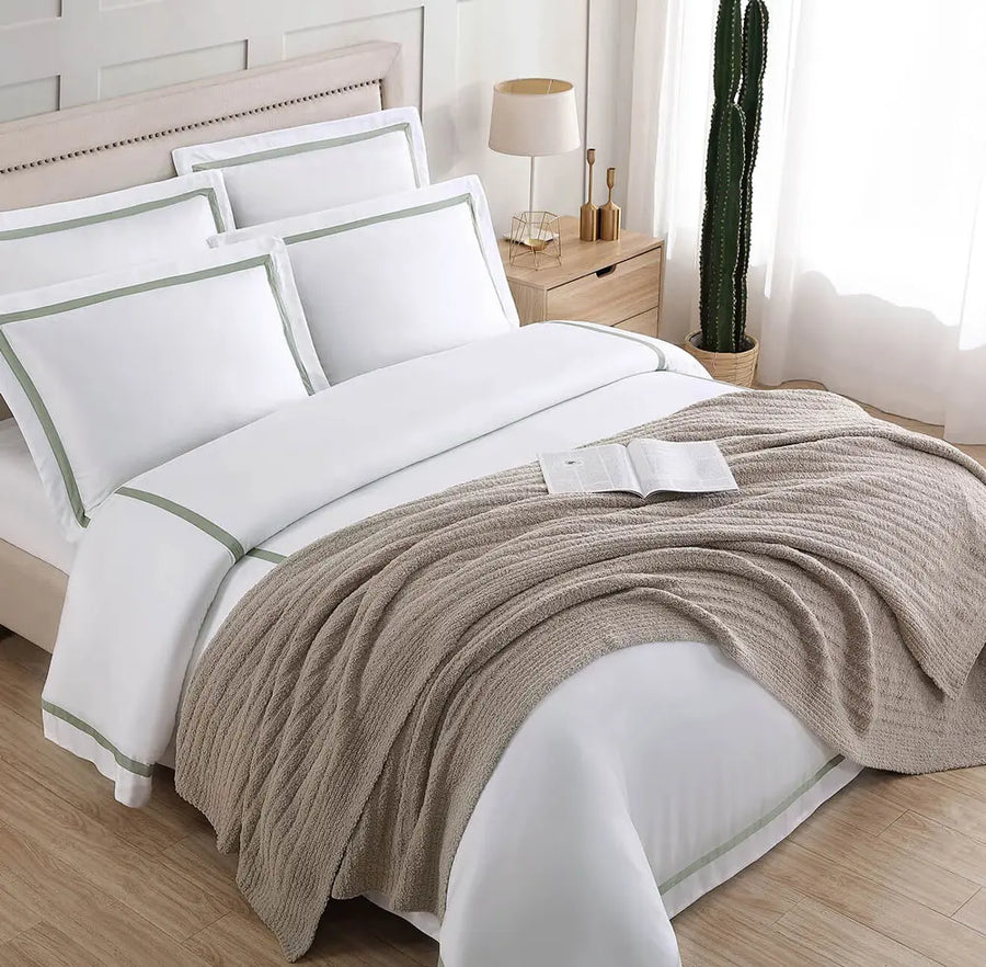 Snug Ribbed Bed Blanket Taupe